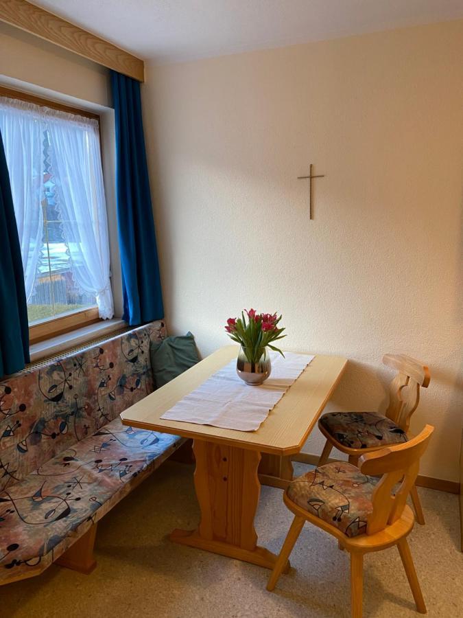Aparts Handle Und Haus Bergblick Apartment Pfunds Exterior foto