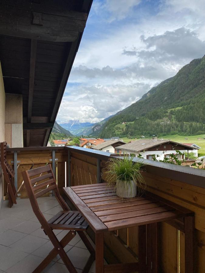 Aparts Handle Und Haus Bergblick Apartment Pfunds Exterior foto
